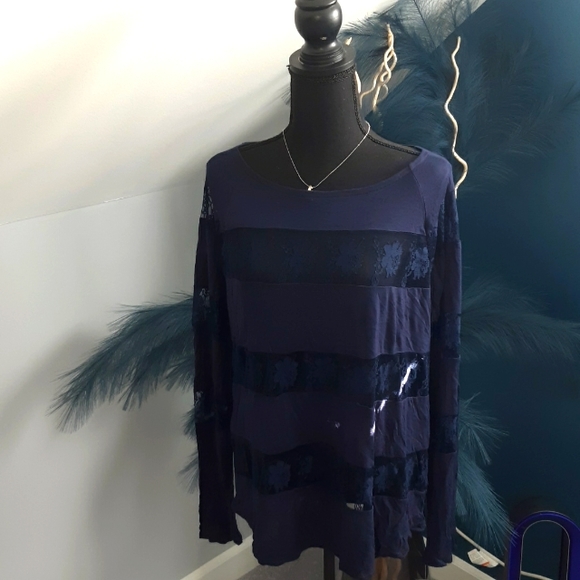 Blue cotton lace top - Picture 1 of 6